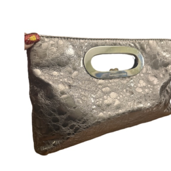 Micheal Kors metallic clutch y3k